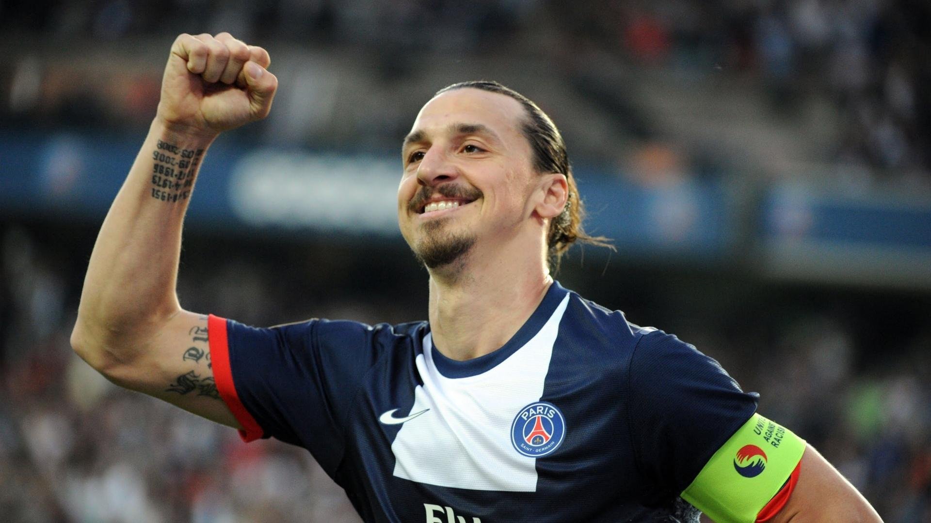 乐鱼体育平台app下载-国足球员体能衰减与战术执行力下降关系，足球运动员体能差