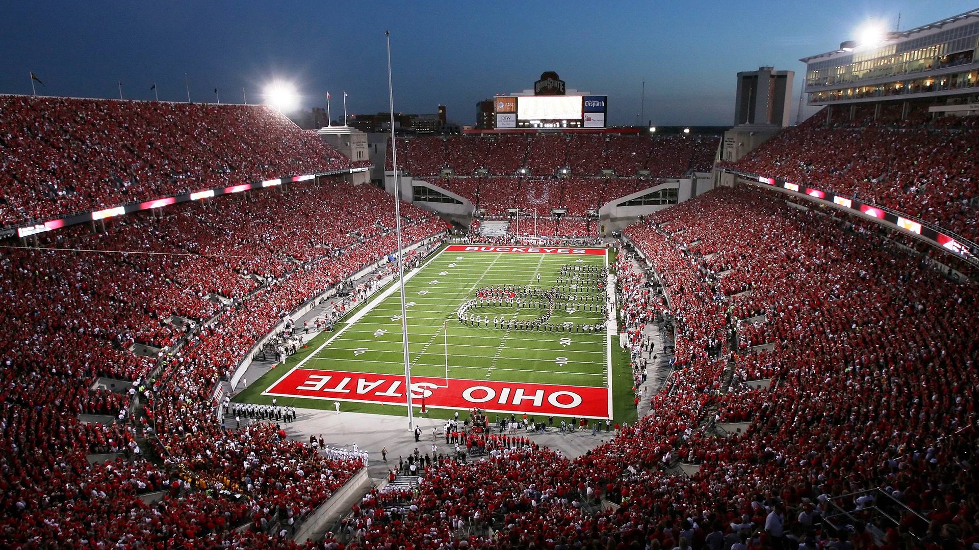 军训献血换假风波 校方:坚持不设条件,部队官兵献血